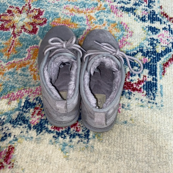 Grey uggs - Picture 3 of 5